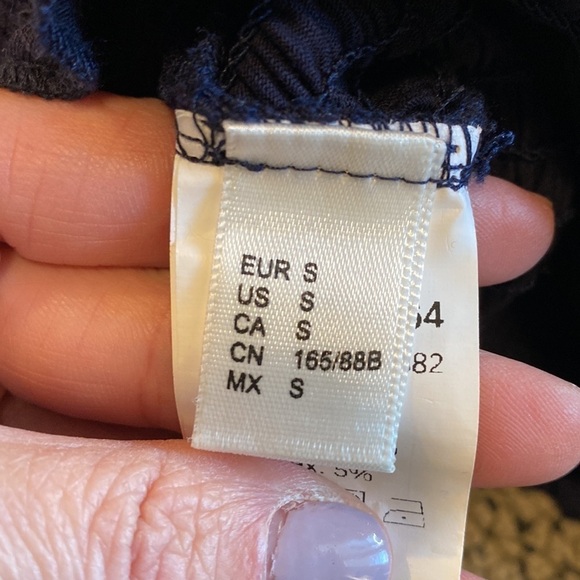 Tight Fitting, Navy Blue, Tank Top Sz. Small - Picture 5 of 7